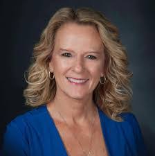 Cindy Ashburn's Instagram, Twitter & Facebook