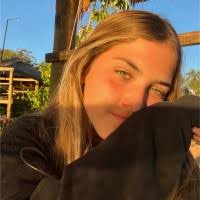 10+ perfiles de «Storey»