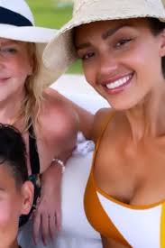 Jessica Alba Mexico October 17, 2021