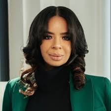 Kim Muldrow's Instagram, Twitter & Facebook