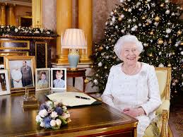 American christmas dinner vs british. Uk Christmas Traditions That Are Different From Us