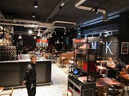 L'ensemble constitue un important pôle multimodal de la banlieue sud de paris, desservi par de nombreuses lignes de bus et fréquenté par plus de 45 000 voyageurs quotidiens  1 . Mama Kitchen Caffe Massy Restaurant Reviews Photos Phone Number Tripadvisor