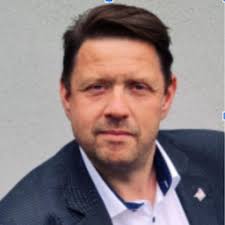 Mitarbeitende von Nerak GmbH Fördertechnik