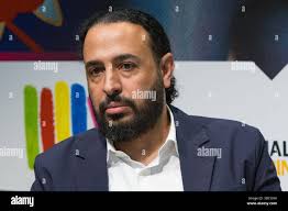 Raed hi-res stock photography and images