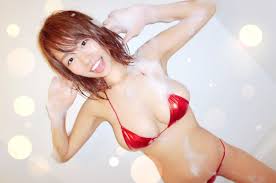 オートレースのイベントに登場した菜乃花さんがエロ衣装で盛大に爆乳谷間とハミ尻を披露ｗｗｗｗｗ（画像あり）