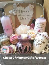 Here's our perennially popular list of 55 inexpensive christmas gifts for everyone on your list. Cheap Christmas Gifts For Mom From Daughter 2019 2020 Christmas Gifts For Mum Mom Gift Basket Xmas Gifts For Mum