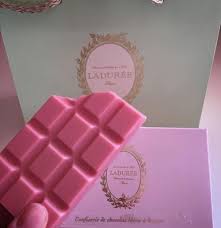King Malika The Great Chocolat Rose Aliments Roses Tablette De Chocolat