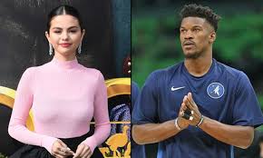 Другие песни исполнителя selena gomez. Selena Gomez Heats Things Up With Rumoured Boyfriend Jimmy Butler