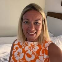 Tara Roach's Instagram, Twitter & Facebook