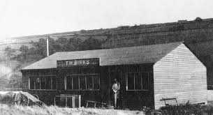 0293 The Original Wooden Version Of Birk S Funeral Directors On Woodhead Road Holmfirth Holmfirth British History History