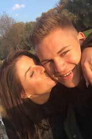 Joshua kimmich will anführer sein, für den erfolg spielt er bei der em auch in ungewohnter rolle. Joshua Kimmich Starportrat News Bilder Gala De