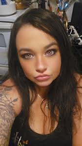 Hi fellow Aries ♈️ friends . I just wanted to introduce myself and share a  photo I took. My bday is 3/21 who is my bday twin . I love astrology and