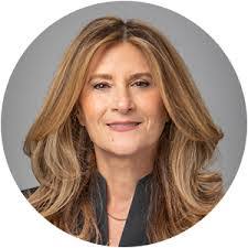 Deborah Leone's Instagram, Twitter & Facebook