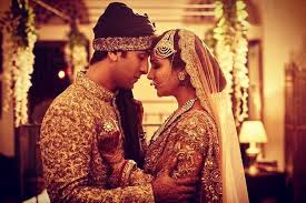 Ae dil hai mushkil ayan drops in love with his soulmate, alizeh, but she doesn't reciprocate the feeling. Inspiration Take Adorning Sabyasachi S Sherwani On Ranbir And Manish Malhotra Bridal Sharara On Anush Latest Bollywood Movies Bollywood Celebrities Bollywood