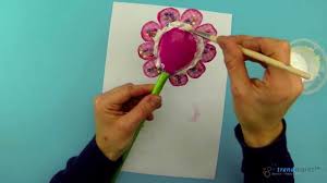 Durchführung einer gestaltungsarbeit (türschild basteln). Bastelideen Fruhling Anleitung Blume Basteln Als Dekoblume Youtube