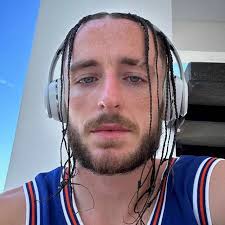 Austin Read (@the_autistic_mystic) • Instagram photos and videos