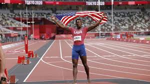 Marcell jacobs of italy won the gold medal with a time of 9.80 seconds, followed by fred kerley of the u.s. Ayngskc Bs1jum