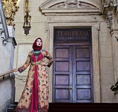Gamis motif bunga tulip terbaru yang cantik dan elegan 0819.1020.4160. Model Gamis Motif Bunga