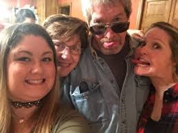 Maria Crain's Instagram, Twitter & Facebook