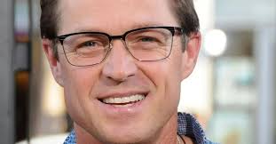 Unraveling The Connection: Is Eric Close Related To Robert Redford?