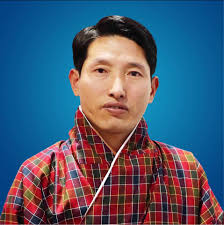 Dr Vidhya Vinod, CEO of Study world, Health World and Vice President of  Flowers TV and FM introduces the song Vishupakshi sung by Double world  record holder Suchetha Satish and written &