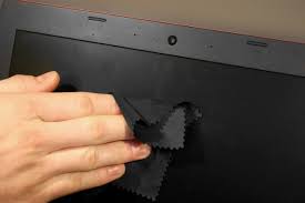 If you want a clean lcd screen, here's how to tackle cleaning a tv without leaving streaks. How To Clean Your Lcd Led Monitor Or Tv Screen Without Causing Damage