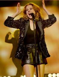 Just like the four coaches (niels destadsbader, natalia druyts, tourist lemc and koen wauters), laura has three contestants to take to the live shows. 8 Ideeen Over Voice The Voice Beroemde Mensen Vrouwenvoetbal