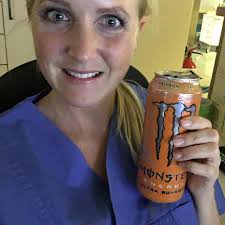 29 Geheimnisse Die Dir Krankenschwestern Nicht Verraten Krankenschwestern Krankenschwester Witze Medizin Witze