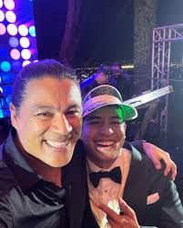 El día de ayer estuvimos invitados al matrimonio de Dani y Nacho. La  pasamos INCREÍBLE, ademas me topé a @maumadriz y teníamos que cantar algo  juntos si o si. Muchísimas gracias por