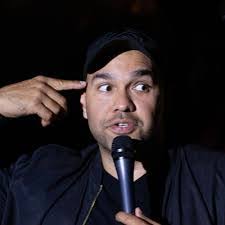 Darren Craig's Instagram, Twitter & Facebook