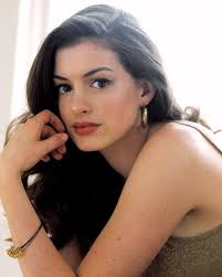 Anne Hathaway's Iconic Bob Frame Photoshoot