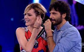 Laura chiatti e marco bocci sono diventati genitori per la seconda volta del piccolo pablo, nato ieri all'ospedale santa maria della misericordia di perugia a distanza di un anno e sei mesi dalla nascita del fratello maggiore enea. Marco Bocci Compie 40 Anni Il Prezioso Regalo Di Laura Chiatti E La Dedica D Amore