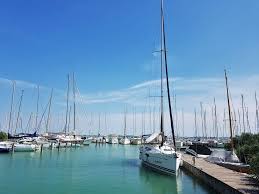 Tijdens een vakantie hongarije hoeft niemand zich te vervelen. Bezienswaardigheden Aan Het Balatonmeer In Hongarije Bezienswaardigheden Hongarije Vakantie