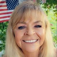 Joanne Hunsicker's Instagram, Twitter & Facebook