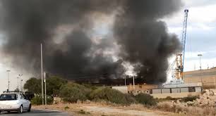 Firefighters were able to put out the fire that ensued.: Uzylmxa2fgvz8m