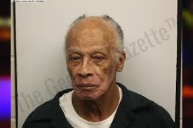 Patrick Mclemore : https://thegeorgiagazette.com/chatham/patrick-mclemore-4/