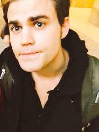 Pin van Ricci Smith op Paul Wesley