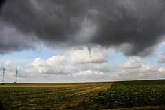 Directed by jan de bont. Tornade Definition And Meaning