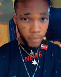 Men youn nan nèg kap mache f0uye telefòn moun yo nan kwadèboukè a,se li  menm kap t0uye m0un yo konsa