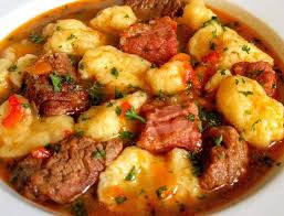 Siebenburger Porkolt Mit Nockerl Ungarische Gerichte Rezepte Hausgemachtes Rezept