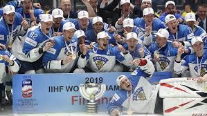 Kanada vrátila finům finálovou porážku z roku 2019 a získala titul po pěti letech. Ms 2019 Hokej Kanada Finsko 1 3 Finska Euforie Tym Suomi Slavi Titul Mistru Sveta Ve Finale Prehral Kolebku Hokeje Sport Cz