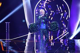 Dieter hallervorden helga feddersen du die wanne ist voll you re the one that i want disco dussl vinyl at discogs dieter hallervorden wanne. The Masked Singer Dieter Hallervorden Steckt Unter Dem Chamaleon Kostum Unterhaltung Stuttgarter Nachrichten