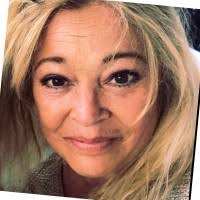 10+ "Laura Bart" profiles