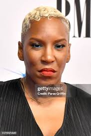 723 Liv Warfield Photos & High Res Pictures