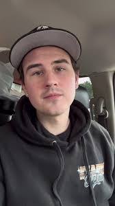 Ryan Kearns's Instagram, Twitter & Facebook