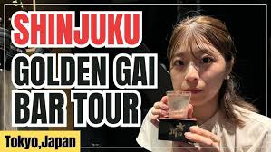 What's Golden Gai!? Shinjuku Izakaya Bar Hopping!【Night Guided Food Tour in  Tokyo,Japan】