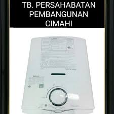 Jenis pemanas air yang satu ini memang sudah cukup populer ditengah masyarakat karena harganya terbilang cukup terjangkau. Jual Water Heater Gas Paloma Ph 5 Rx Pemanas Air Kota Cimahi Tb Persahabatan Cimahi Tokopedia