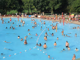 baignade de l ile du chateau les ponts de ce