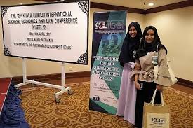 Peringkat tersebut dibebankan pada keuangan islam dan makanan halal melihat dari besarnya dampak ekonomi yang diberikan oleh dua sektor ini dibanding sektor lainnya. Bumikan Ekonomi Islam Mahasiswa Uii Presentasi Paper Di Malaysia Universitas Islam Indonesia