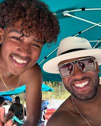 DeQuincy Johnson (@lifeasdq) • Instagram photos and videos